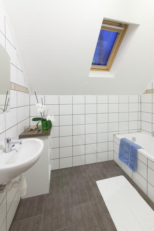 Rozmaring Vendeghaz Hotell Zengővárkony Rom bilde